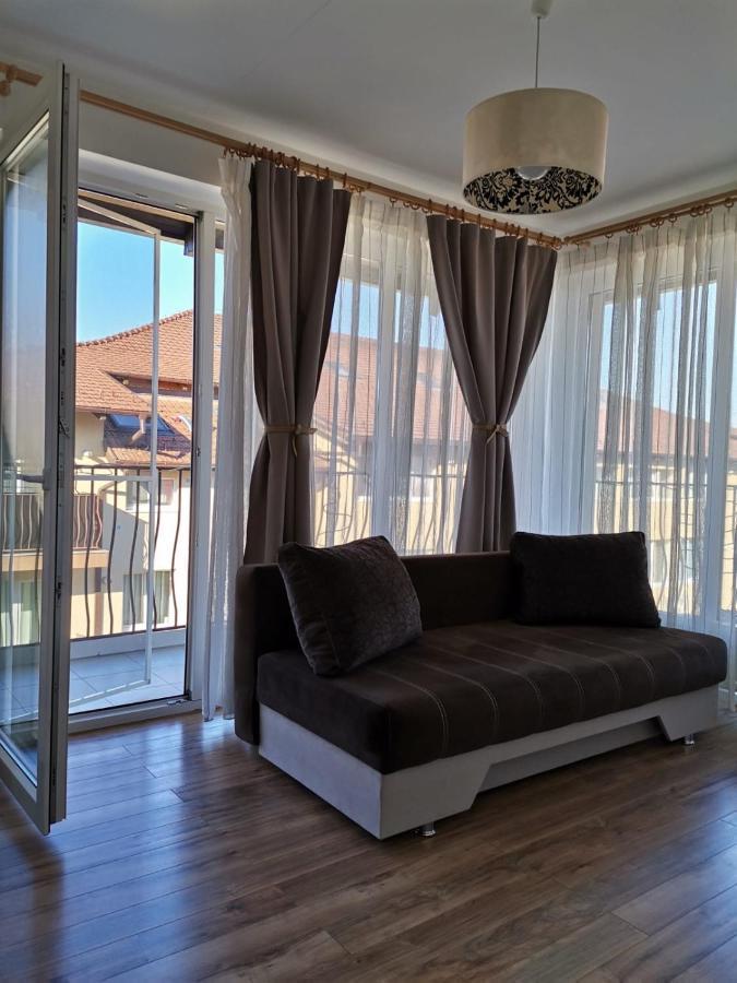 Art House Apartment Floresti  Luaran gambar