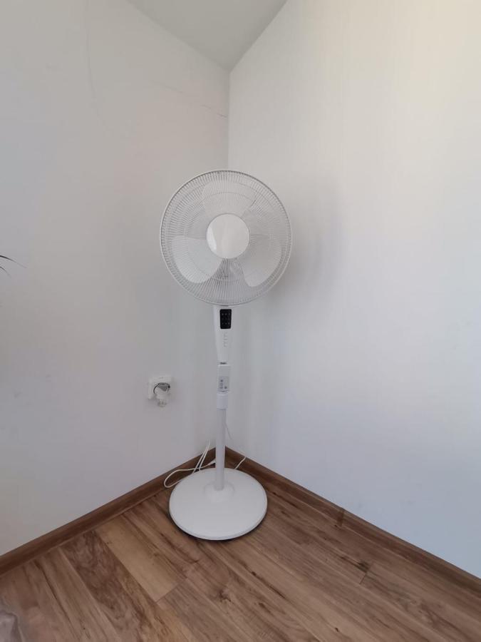 Art House Apartment Floresti  Luaran gambar