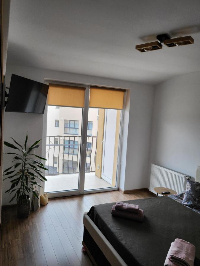 Art House Apartment Floresti  Luaran gambar