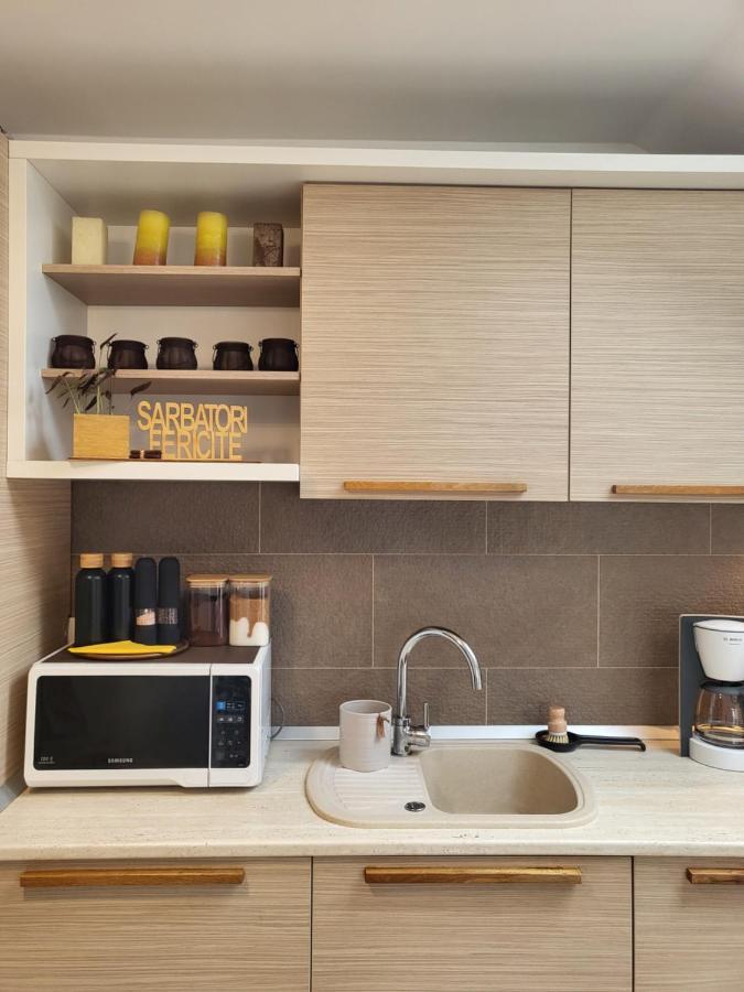 Art House Apartment Floresti  Luaran gambar