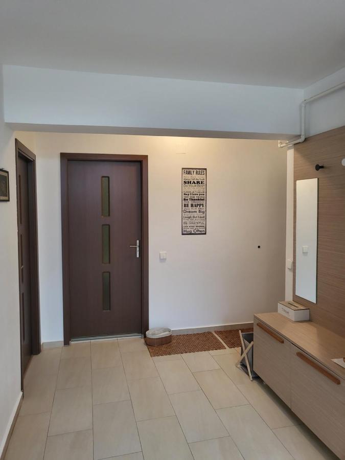 Art House Apartment Floresti  Luaran gambar